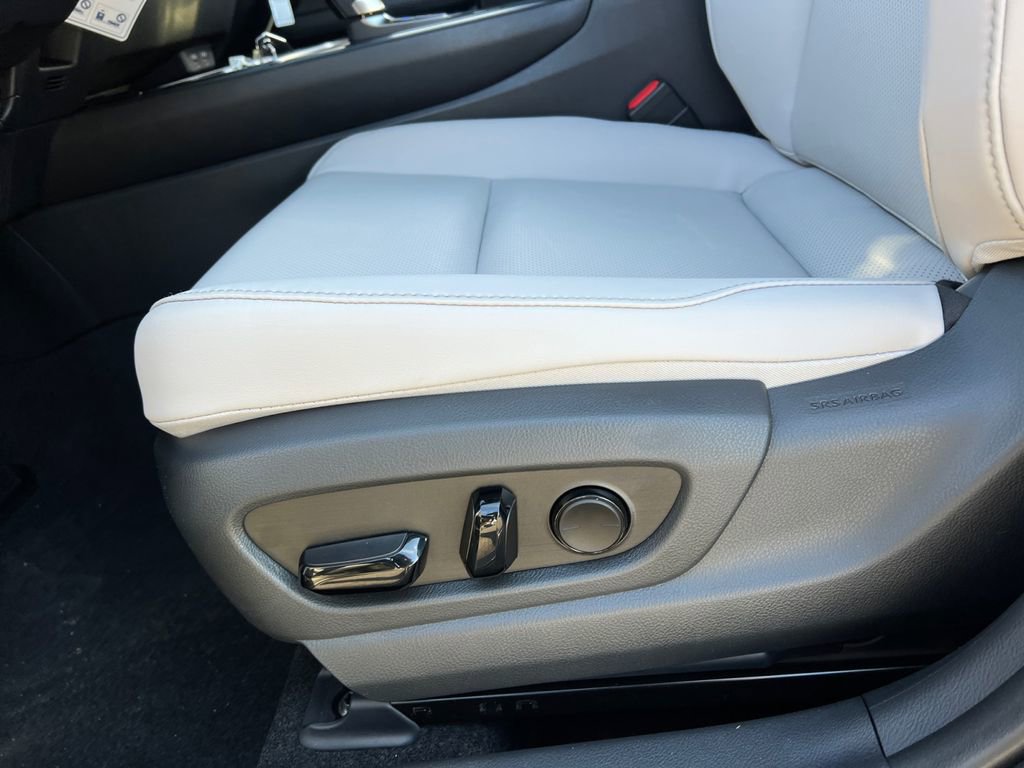 New 2025 Lexus UX 300h AWD image 13