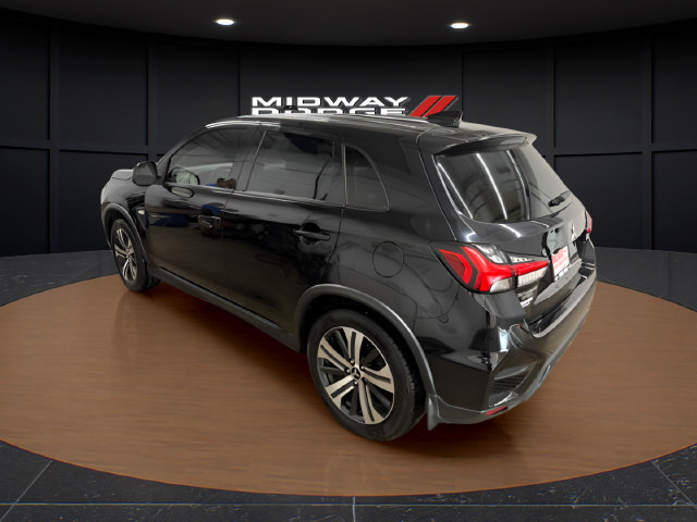Used 2022 Mitsubishi Outlander Sport ES FWD image 3