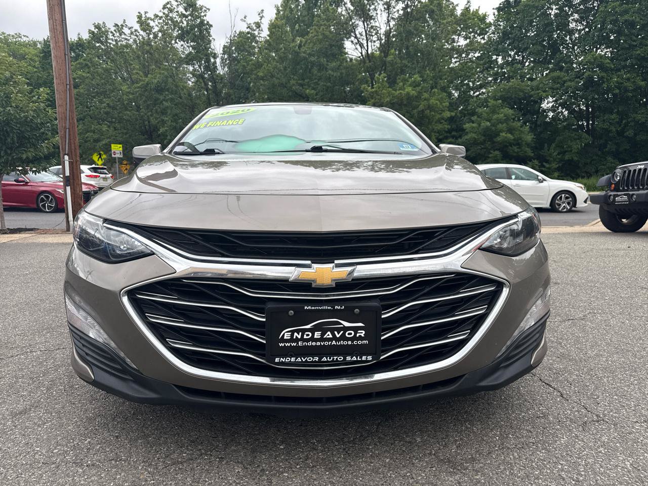 Used 2020 Chevrolet Malibu LT FWD image 2