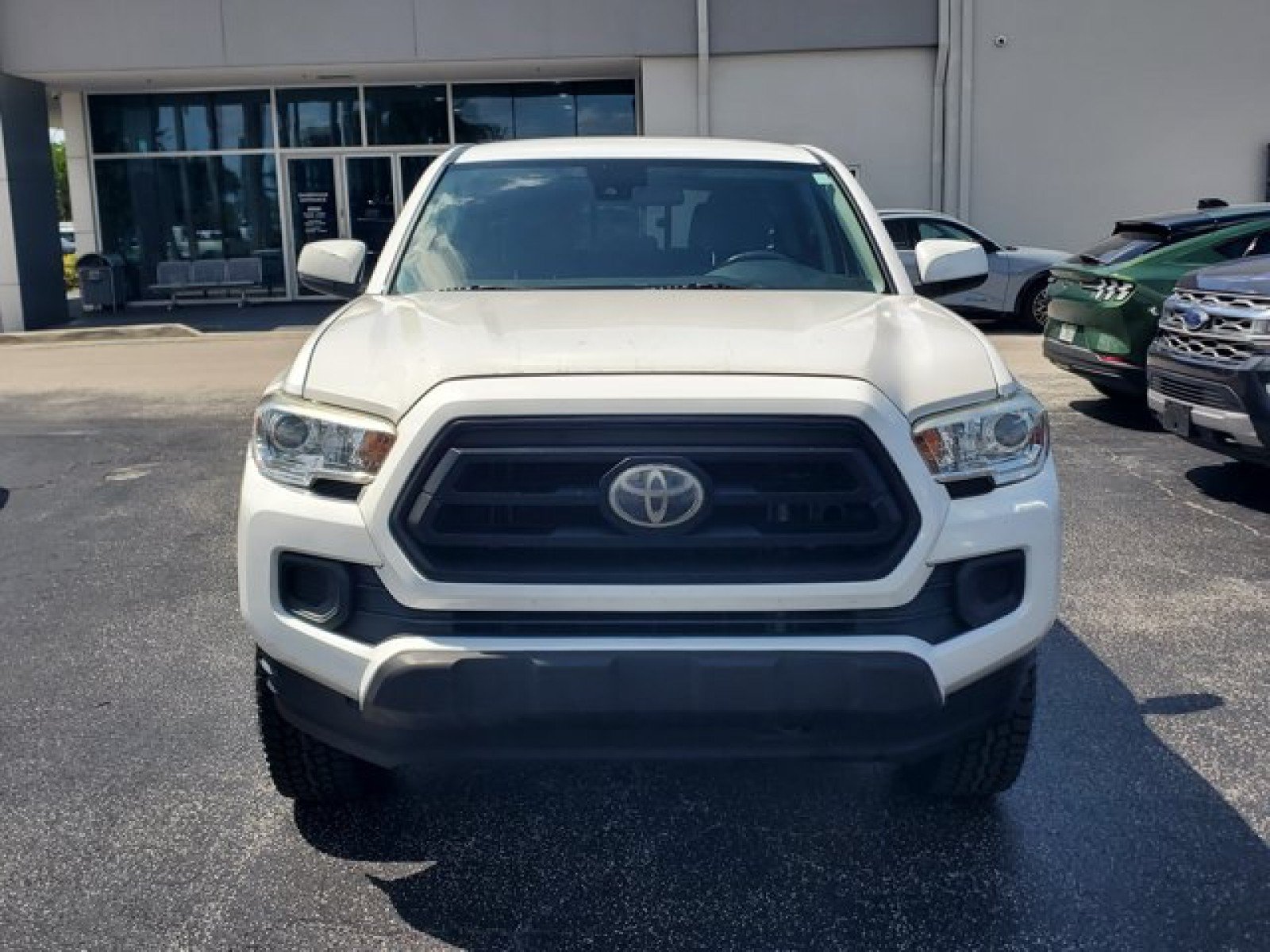 Used 2020 Toyota Tacoma SR w/ SR Convenience Package RWD image 2