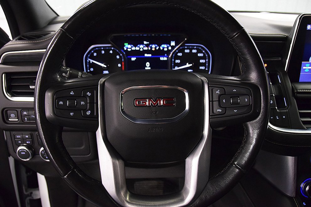 Used 2021 GMC Yukon SLT w/ SLT Premium Package image 18