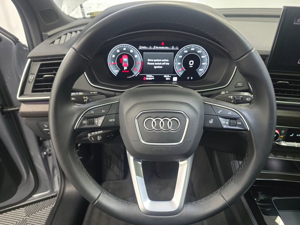 Certified 2025 Audi Q5 2.0T Premium Plus image 14