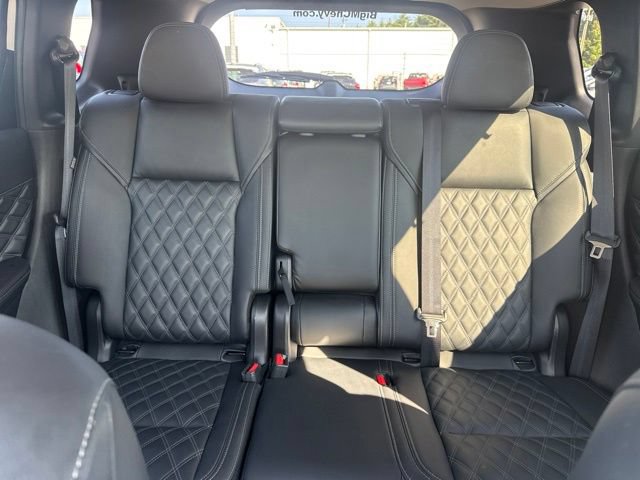 Used 2024 Mitsubishi Outlander SEL AWD/4WD image 27