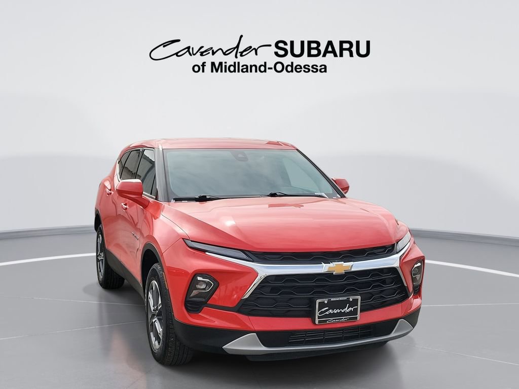 Used 2025 Chevrolet Blazer LT FWD video 1
