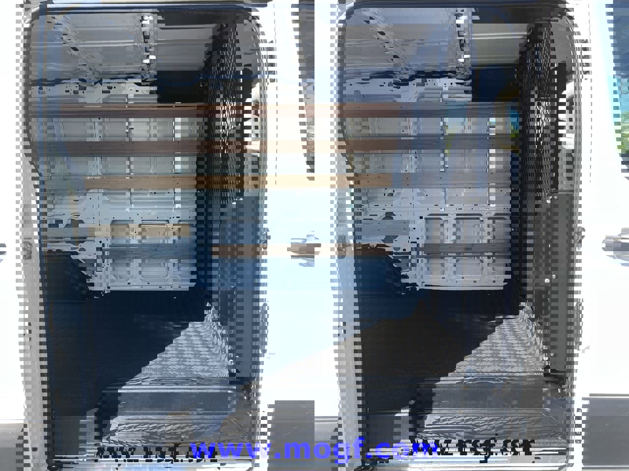 Used 2024 Ford Transit 250 Low Roof w/ Exterior Upgrade Package image 21