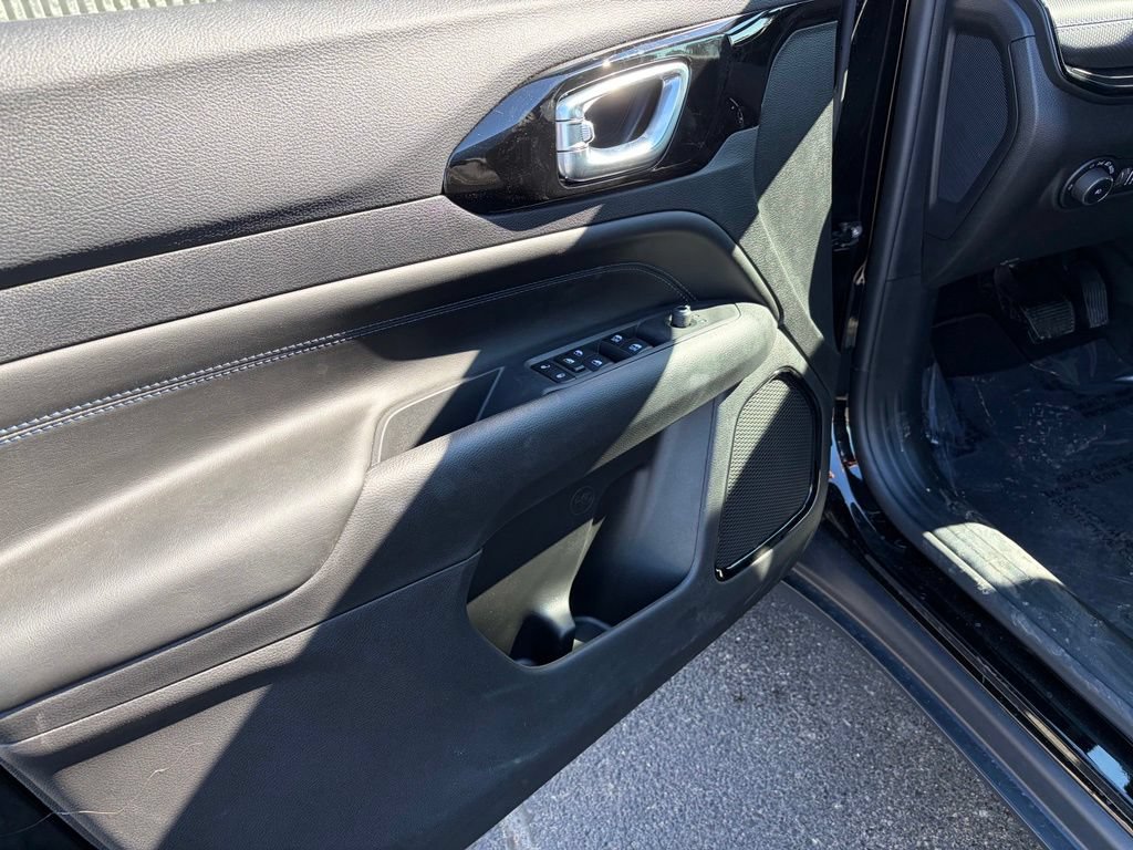 New 2026 Jeep Compass Latitude AWD/4WD image 9