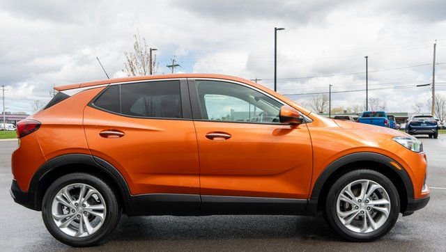 Used 2023 Buick Encore GX Preferred w/ Cold Weather Comfort Package FWD image 5