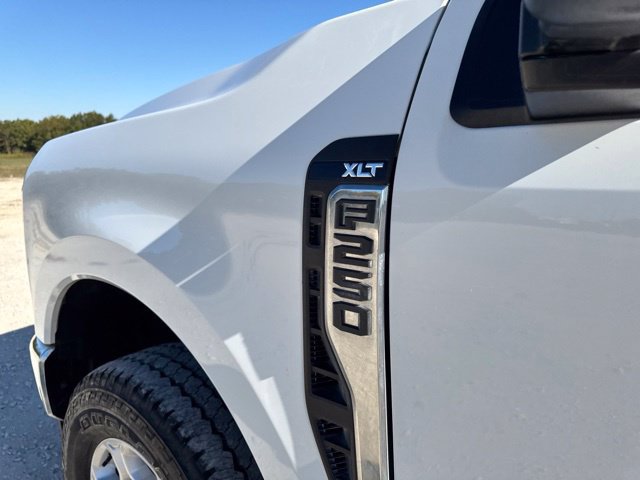 Used 2025 Ford F250 XLT w/ FX4 Off-Road Package AWD/4WD image 8