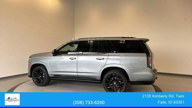Used 2024 Cadillac Escalade Sport w/ LPO, ONYX Package AWD/4WD image 5
