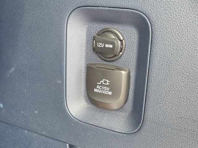Used 2025 Kia Carnival SX FWD image 13