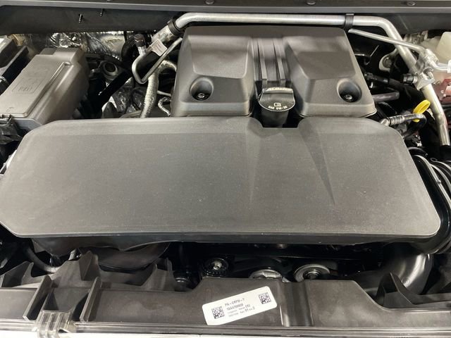 Used 2024 Chevrolet Colorado ZR2 w/ ZR2 Bison Edition AWD/4WD image 28