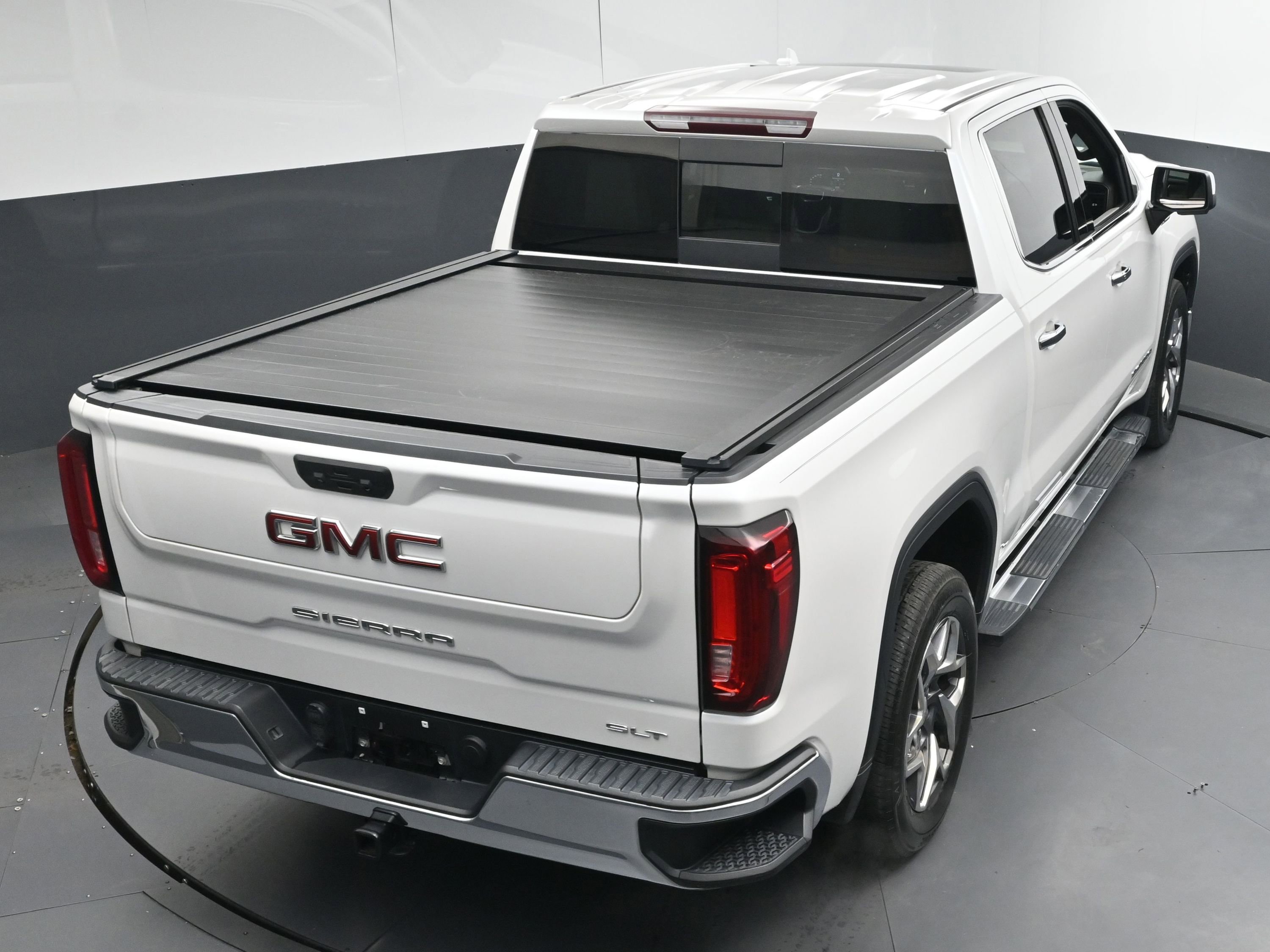 Used 2023 GMC Sierra 1500 SLT w/ SLT Premium Package image 42