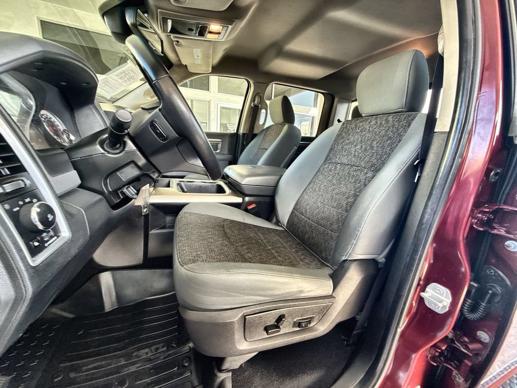 Used 2017 RAM 1500 Big Horn AWD/4WD image 17