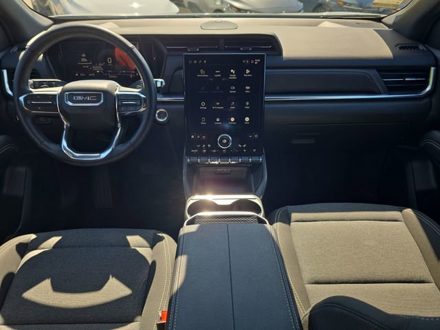 Used 2025 GMC Terrain Elevation AWD/4WD image 12