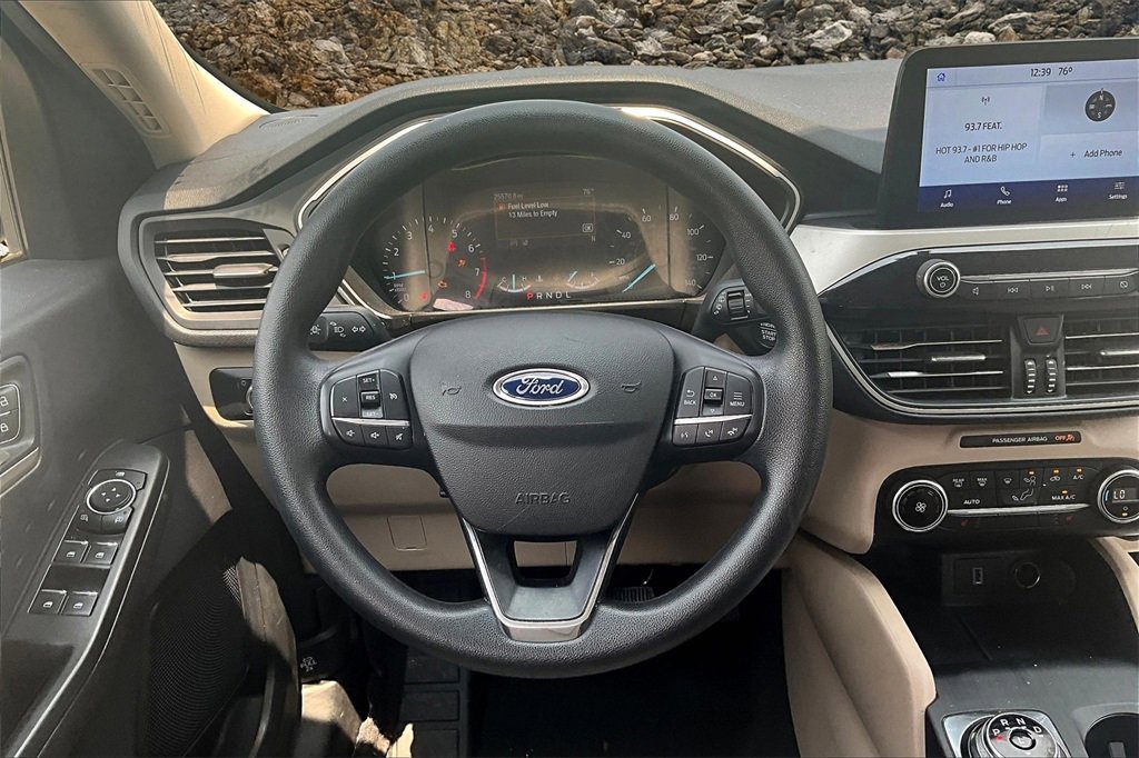 Used 2020 Ford Escape SE image 5