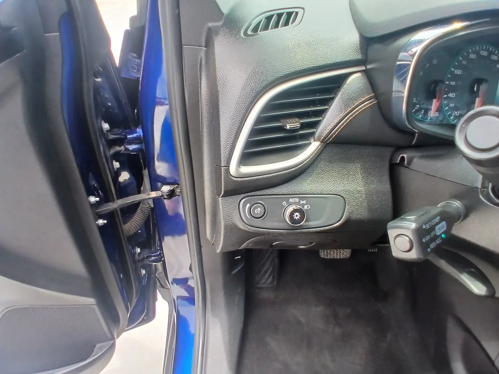 Used 2017 Chevrolet Trax LS FWD image 26
