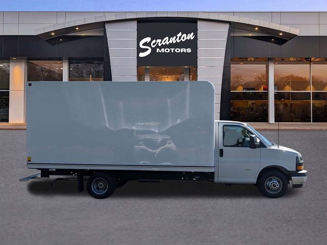 New 2024 GMC Savana 3500 Extended w/ Power Convenience Package RWD image 4