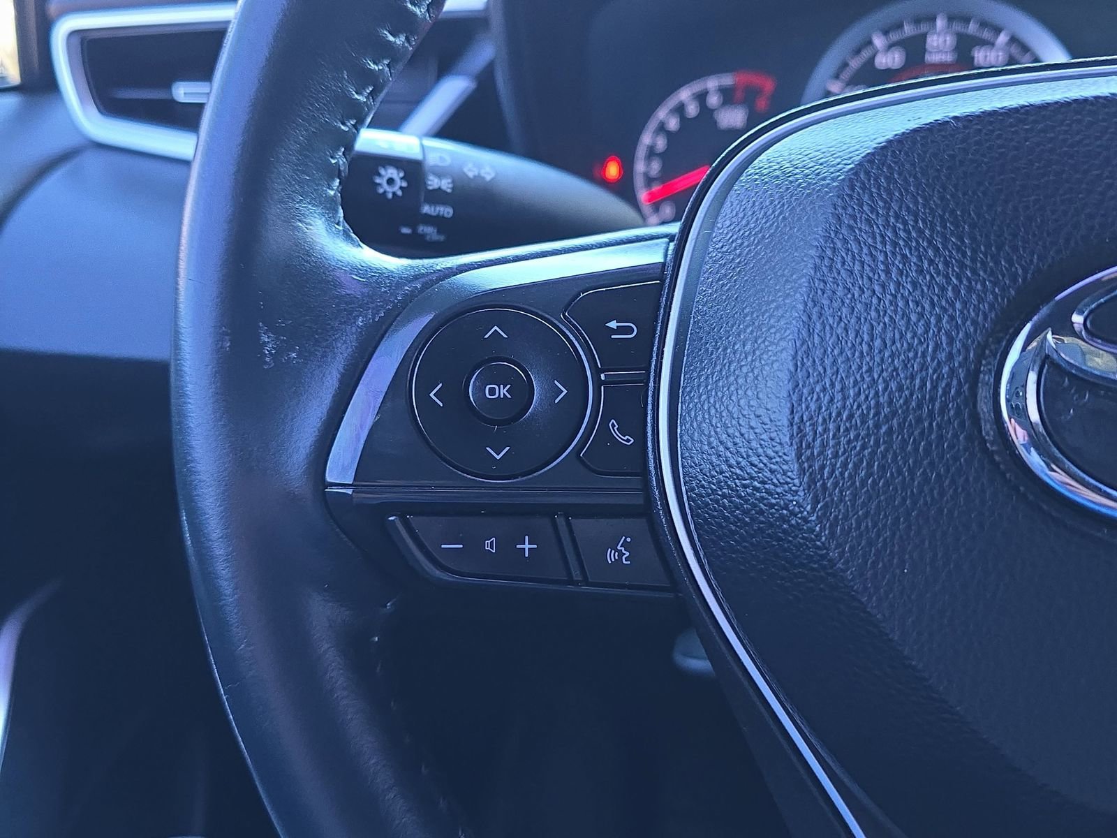 Used 2020 Toyota Corolla SE FWD image 19