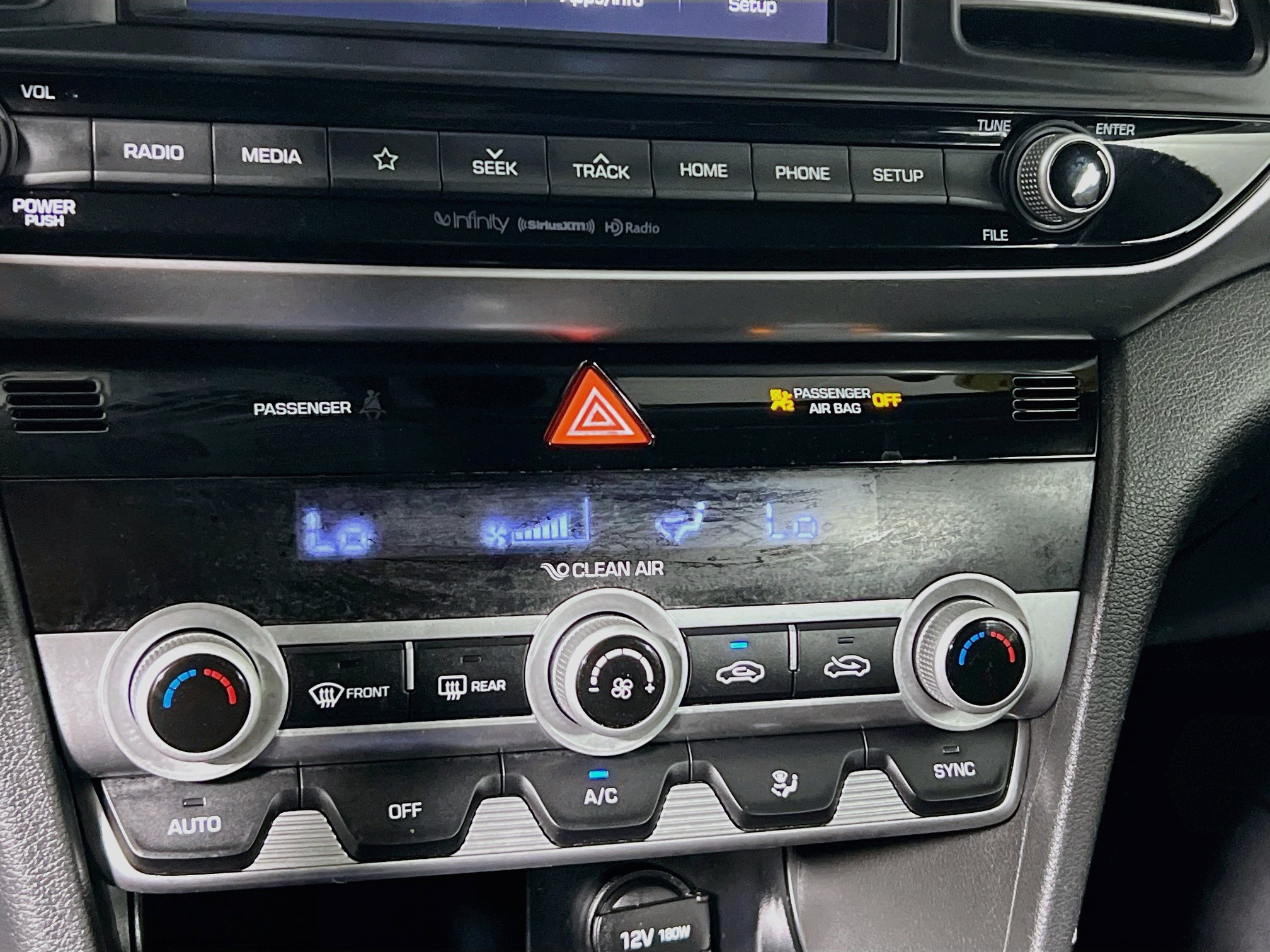 Used 2019 Hyundai Elantra Limited w/ Cargo Package FWD image 26