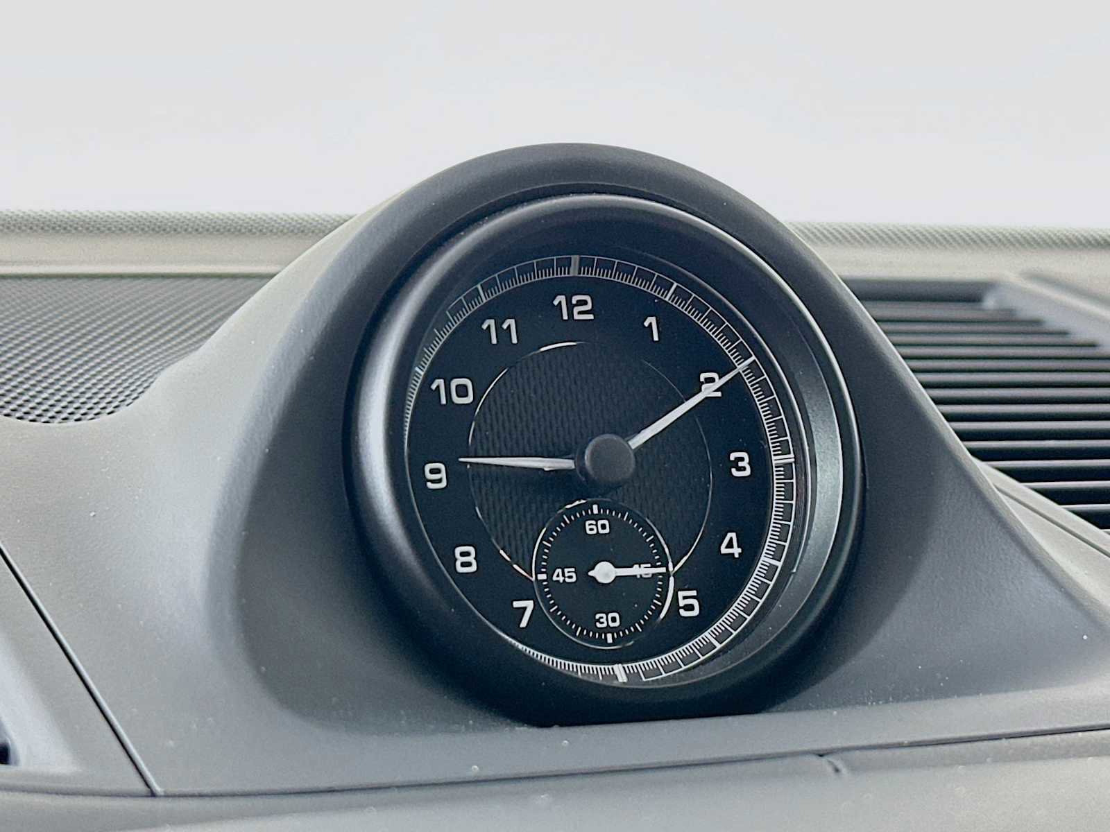 New 2025 Porsche Macan image 16