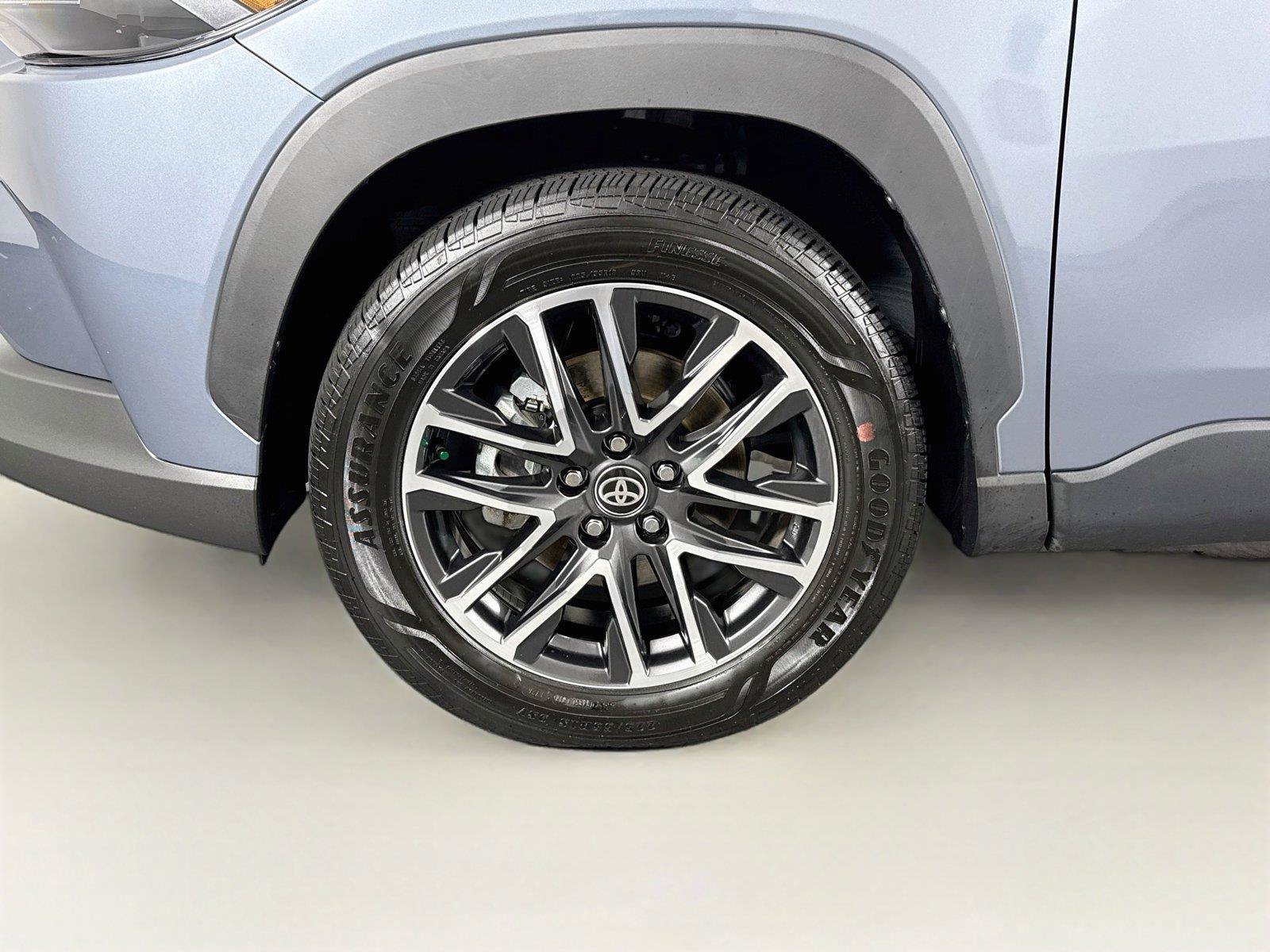 Certified 2026 Toyota Corolla Cross XLE AWD/4WD image 40