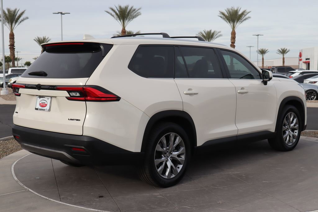 Used 2024 Toyota Grand Highlander Limited image 5