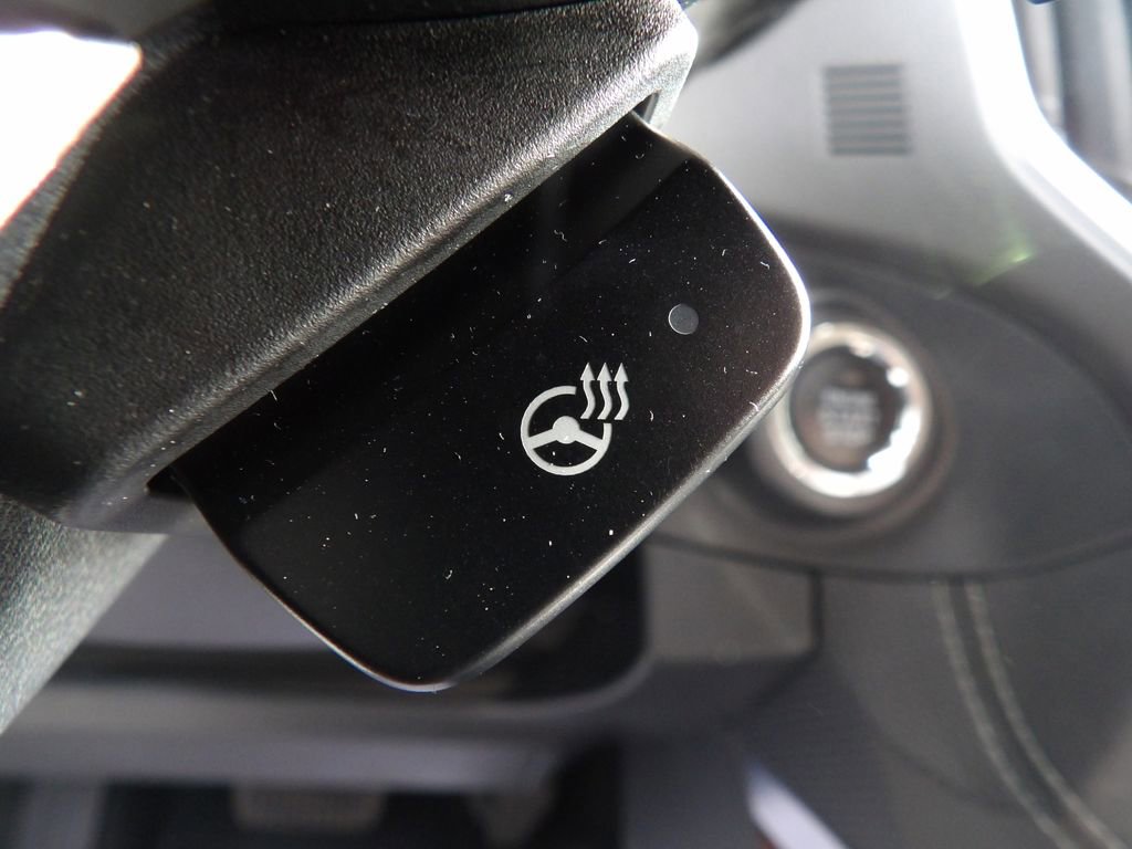 Used 2023 Subaru Forester Touring image 22