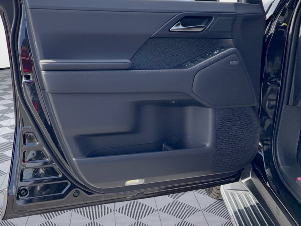 New 2026 Lexus GX 550 AWD/4WD image 14
