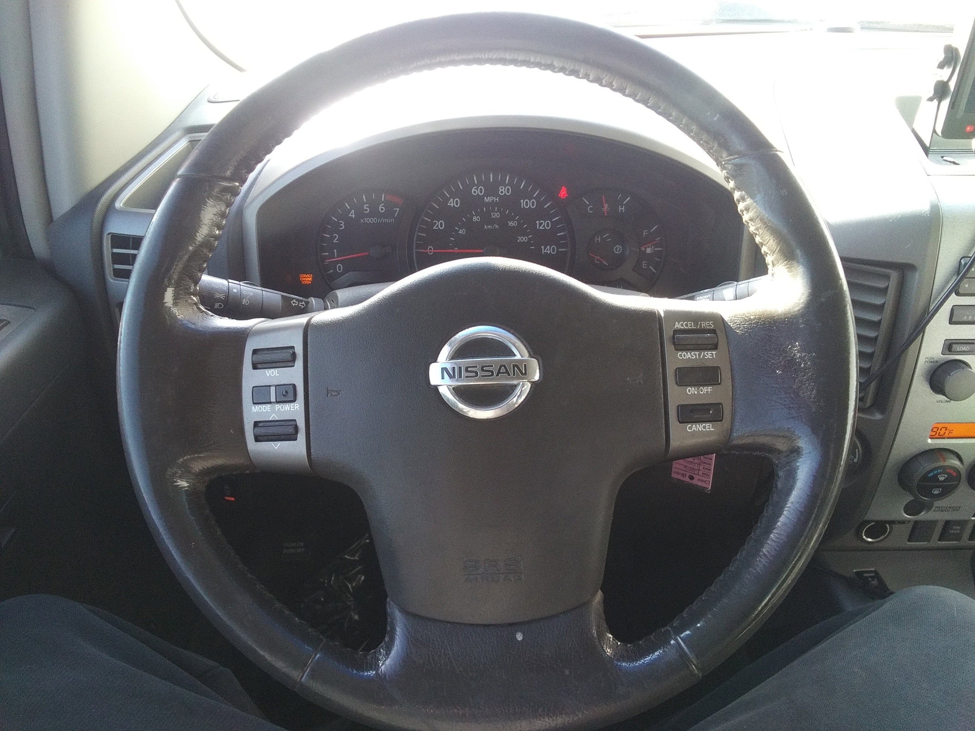Used 2006 Nissan Titan LE w/ (T01) Tow Pkg AWD/4WD image 11
