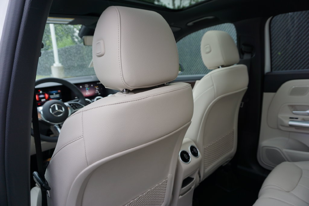 Certified 2026 Mercedes-Benz GLA 250 image 50