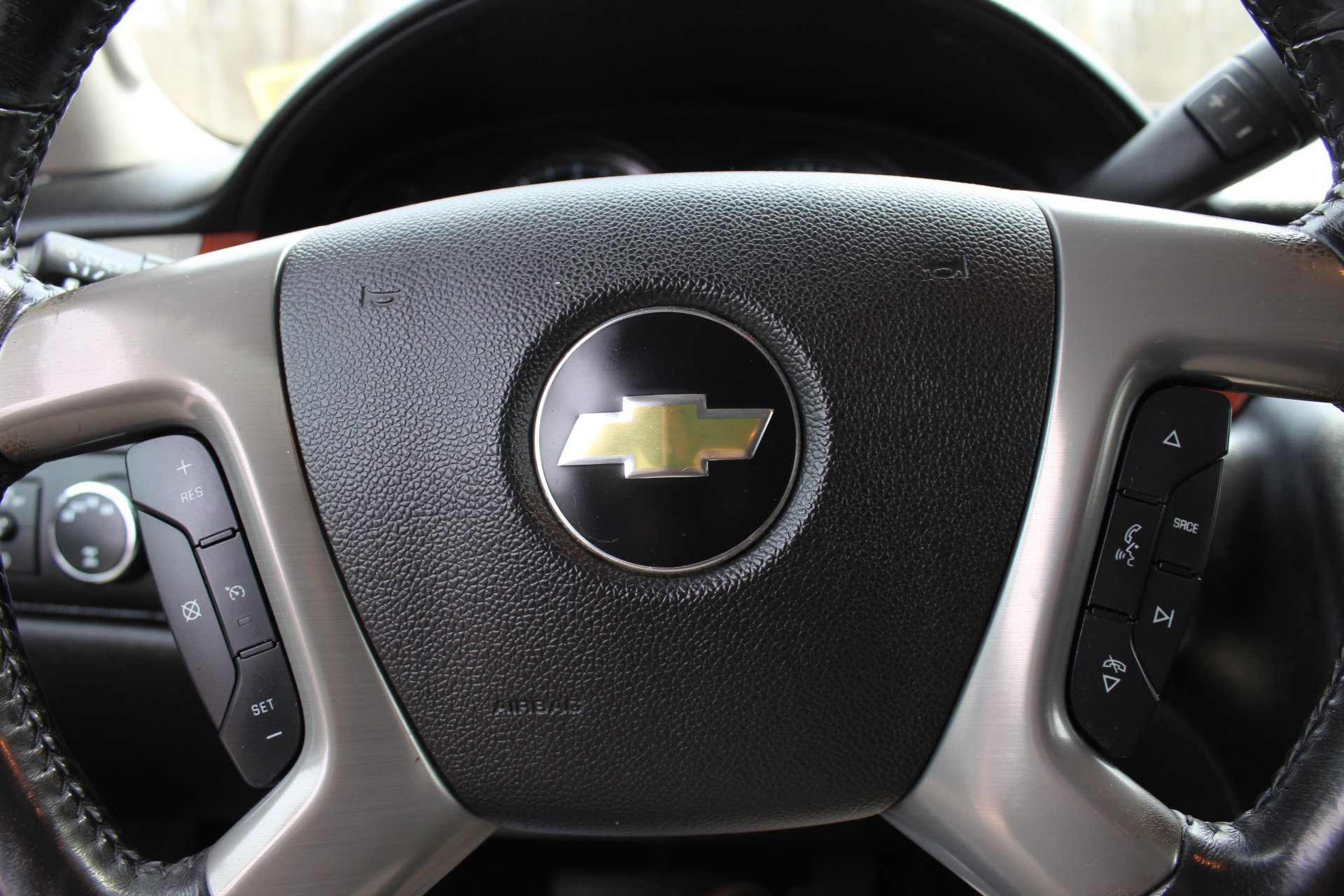 Used 2013 Chevrolet Tahoe LS w/ All-Star Edition AWD/4WD image 23