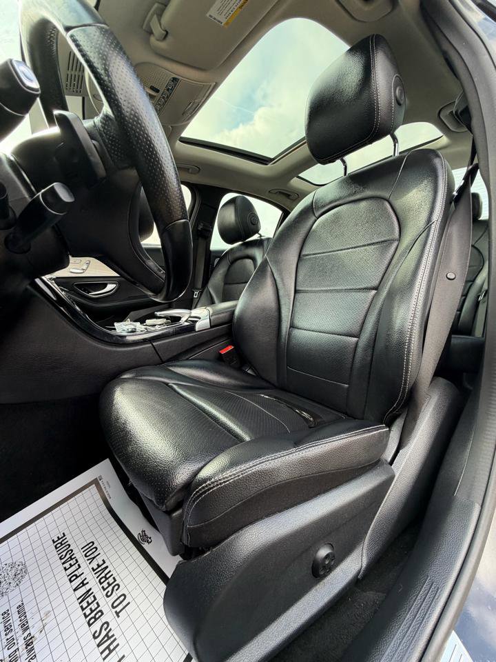 Used 2016 Mercedes-Benz C 300 4MATIC Sedan image 21