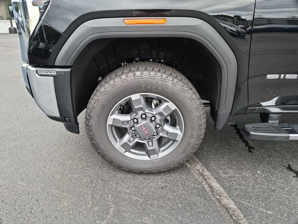 New 2026 GMC Sierra 2500 SLE w/ SLE Value Package; AWD/4WD image 16