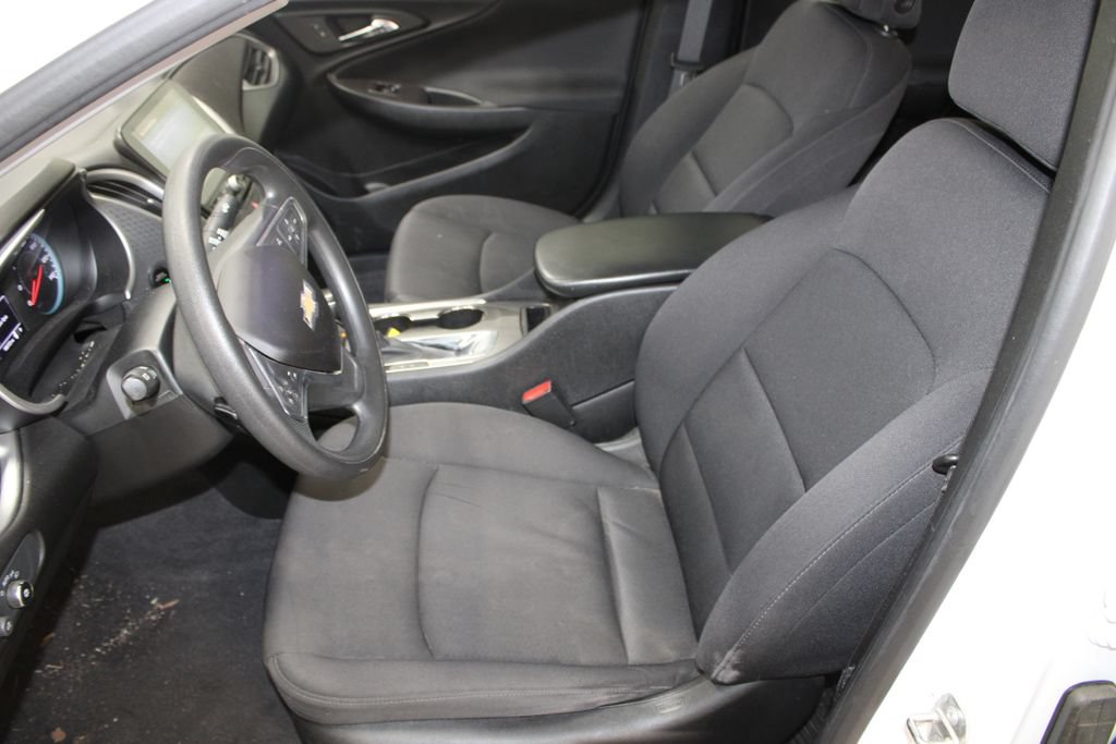 Used 2019 Chevrolet Malibu LS w/ Driver Confidence Package II FWD image 30