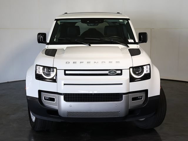 Used 2024 Land Rover Defender 110 S AWD/4WD image 9