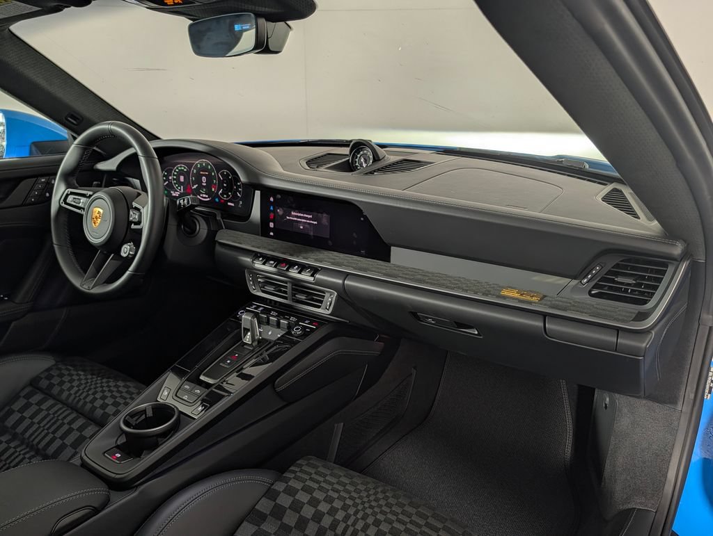 Certified 2026 Porsche 911 GTS RWD image 19