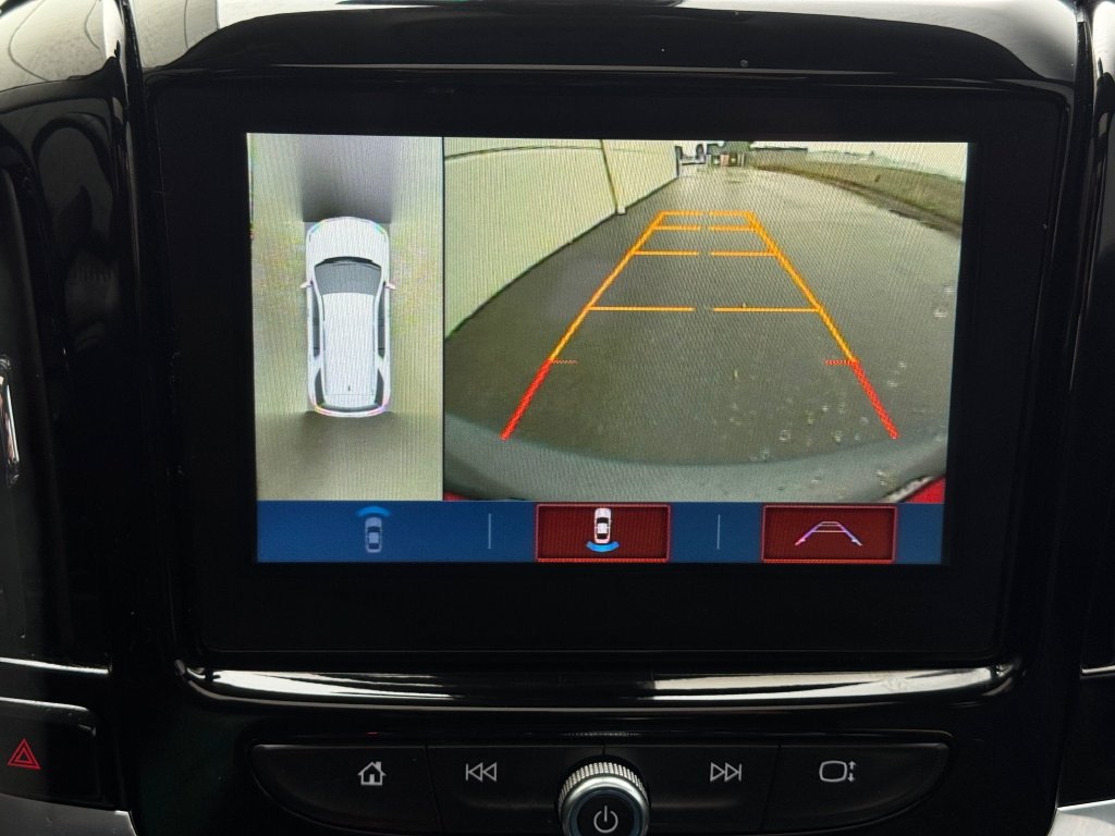 Used 2019 Chevrolet Traverse RS AWD/4WD image 19