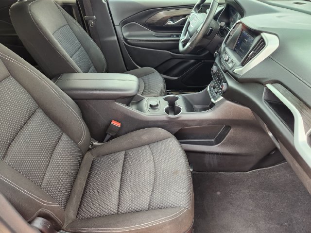 Used 2024 GMC Terrain SLE w/ Elevation Edition FWD image 13