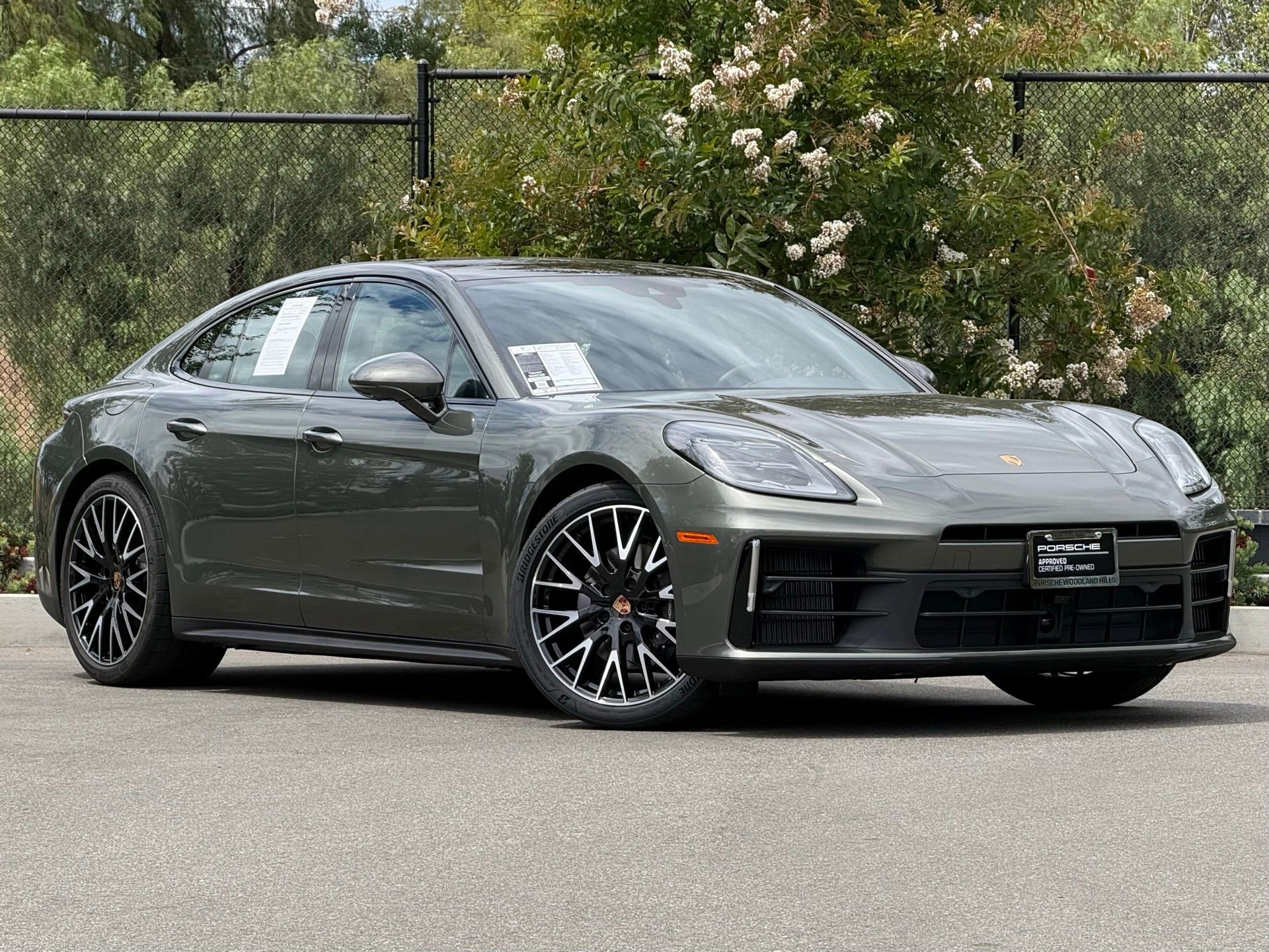 Used 2026 Porsche Panamera image 9