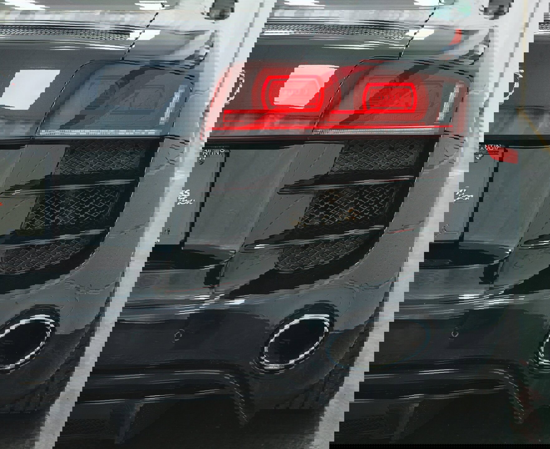 Used 2011 Audi R8 V10 image 32