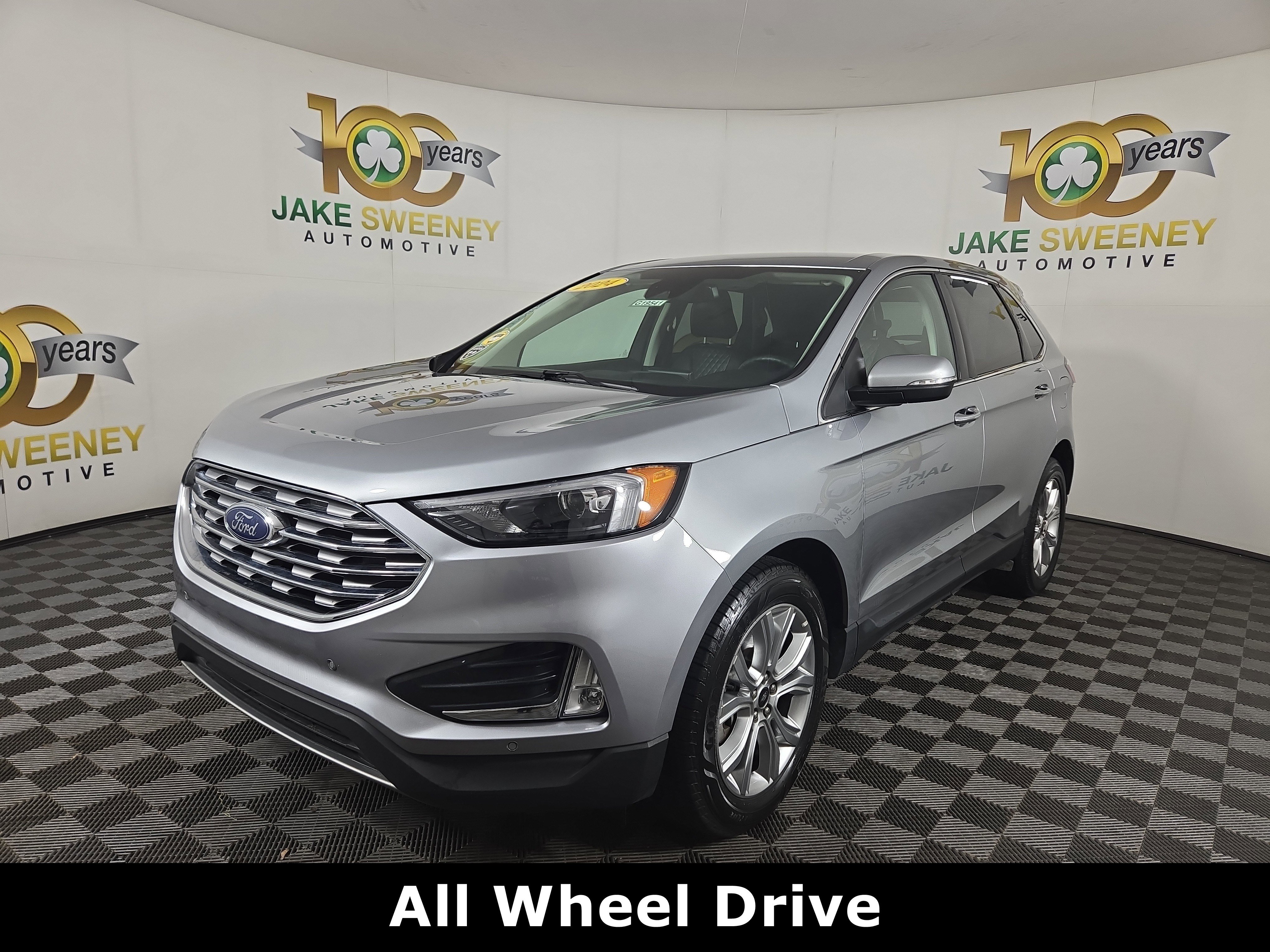 Used 2024 Ford Edge Titanium image 3
