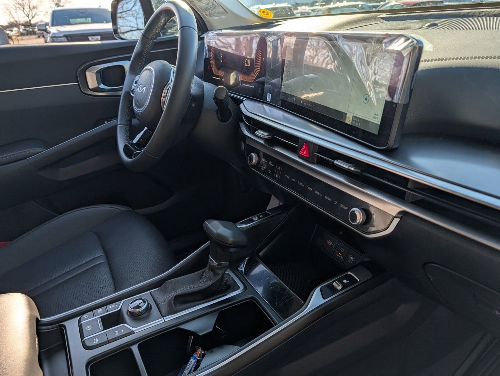 Used 2025 Kia Sorento S w/ Panoramic Sunroof Package image 23