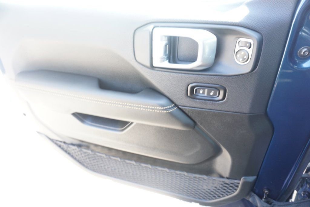 New 2025 Jeep Wrangler Unlimited Sahara image 20