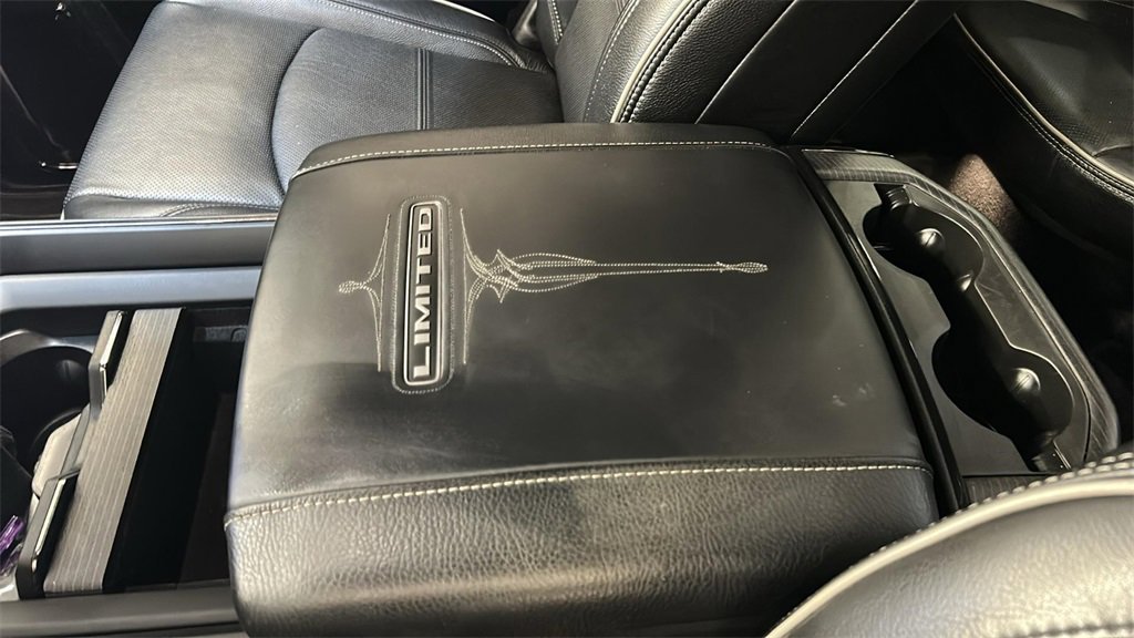 Used 2024 RAM 2500 Limited image 32