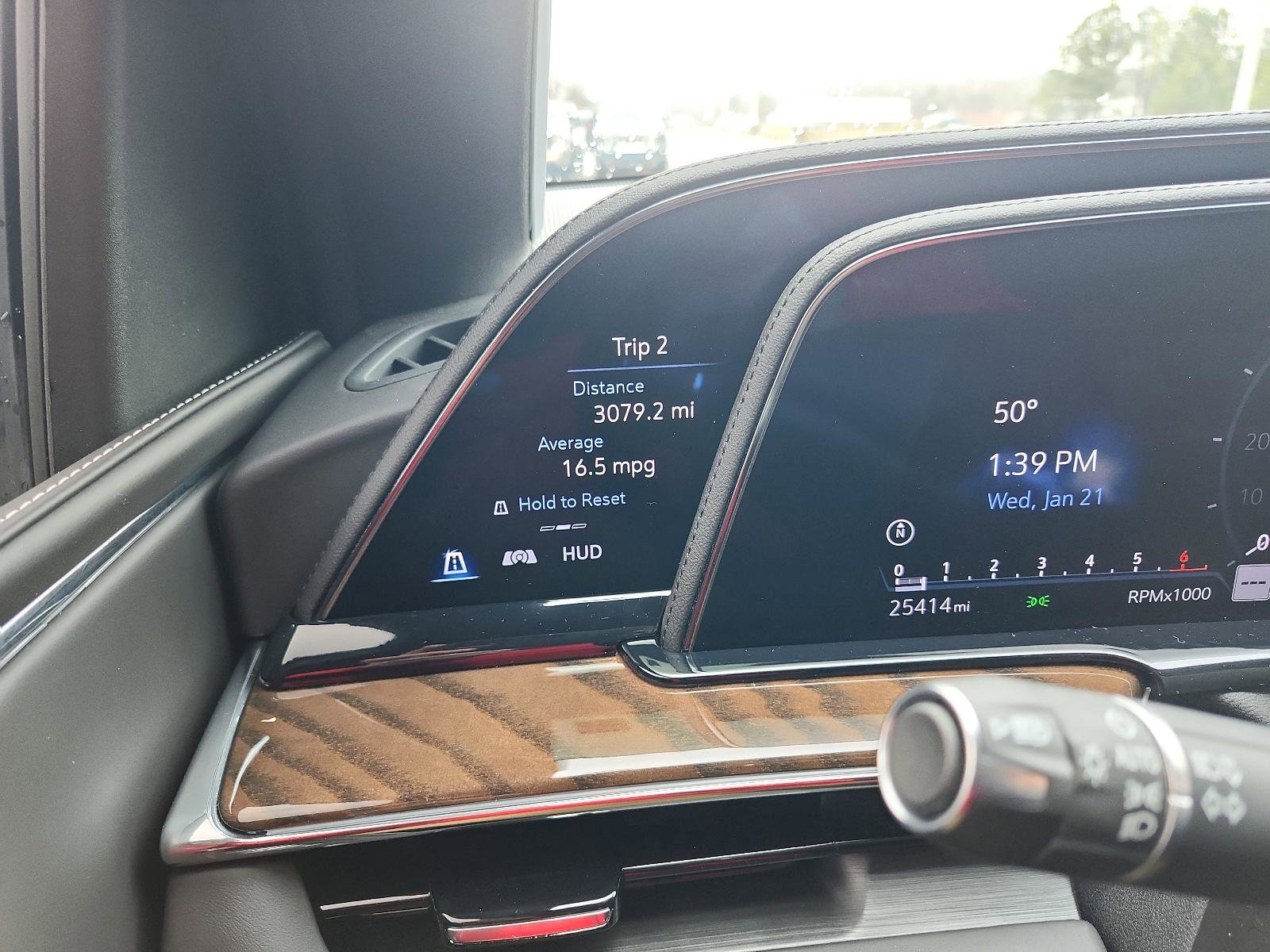 Used 2024 Cadillac Escalade Sport Platinum w/ LPO, ONYX Package image 27