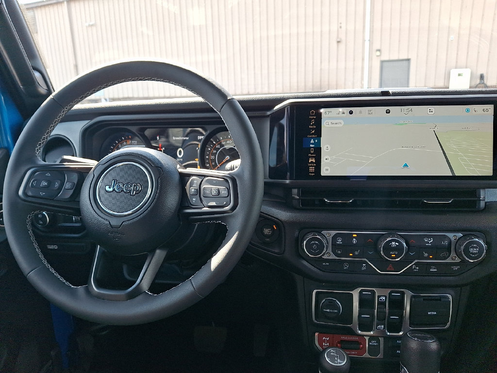 Used 2025 Jeep Gladiator Sport AWD/4WD image 13