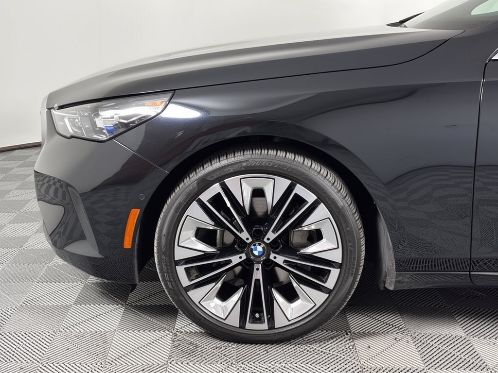 Used 2027 BMW 540i xDrive AWD/4WD image 13