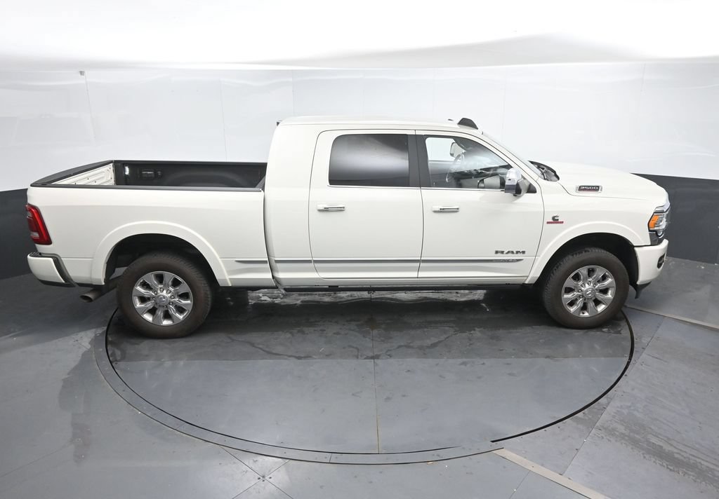 Used 2022 RAM 2500 Limited AWD/4WD image 34