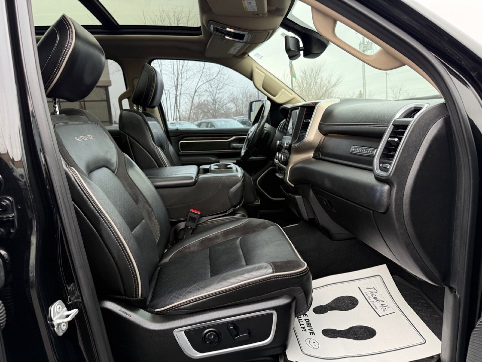 Used 2019 RAM 1500 Laramie image 11