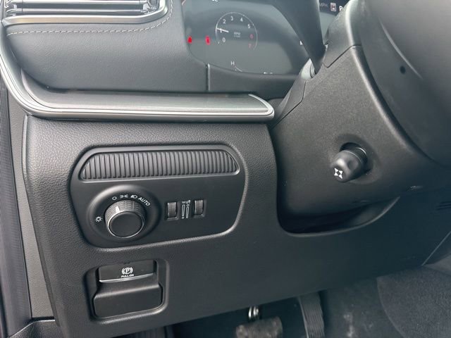 New 2026 Jeep Grand Wagoneer L Limited image 28